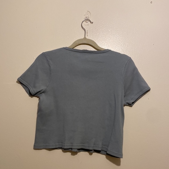 Brandy Melville Trio: Navy, Light Blue, and Cream Tops. Set 3 pieces - Picture 6 of 10
